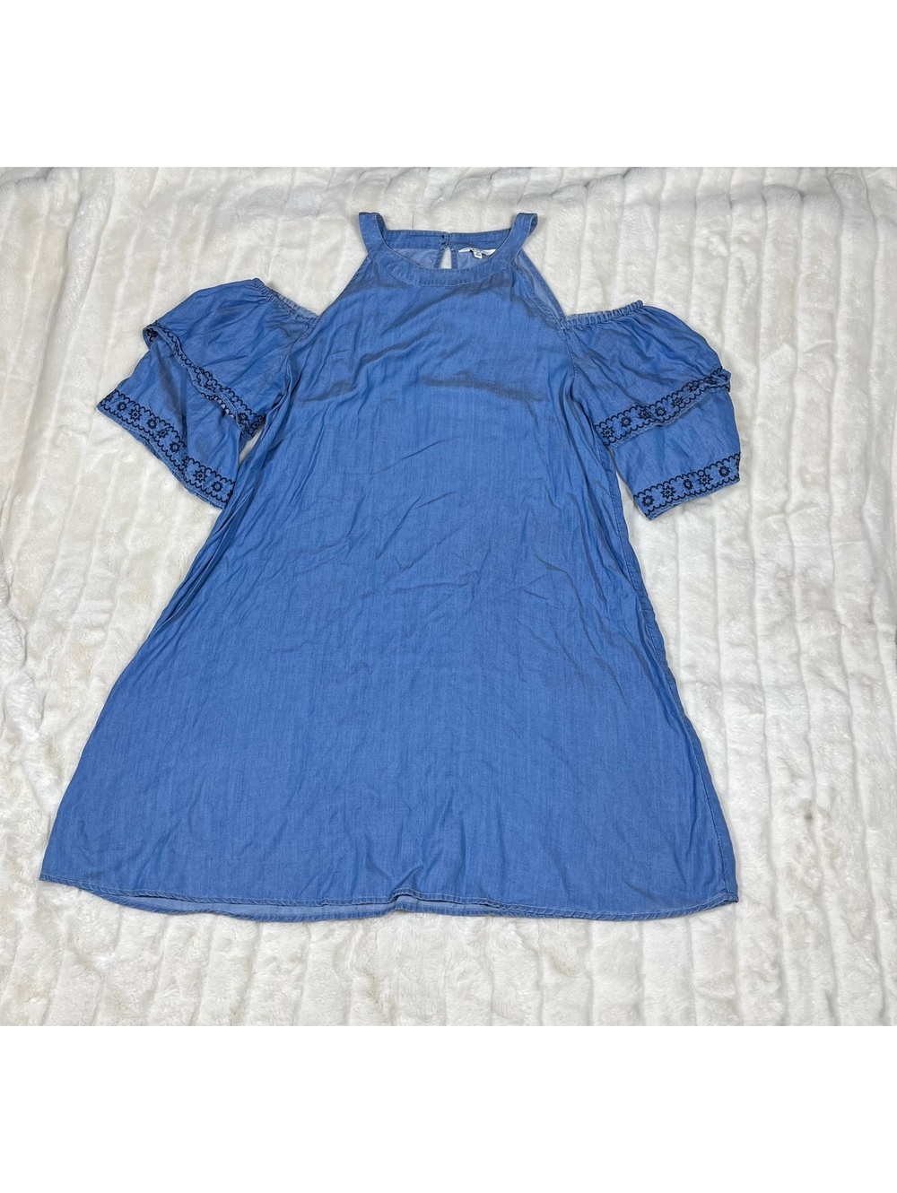 Crown & Ivy M Blue Chambray ColdShoulder Ruffle Sleeve Casual Fall Midwest Dress